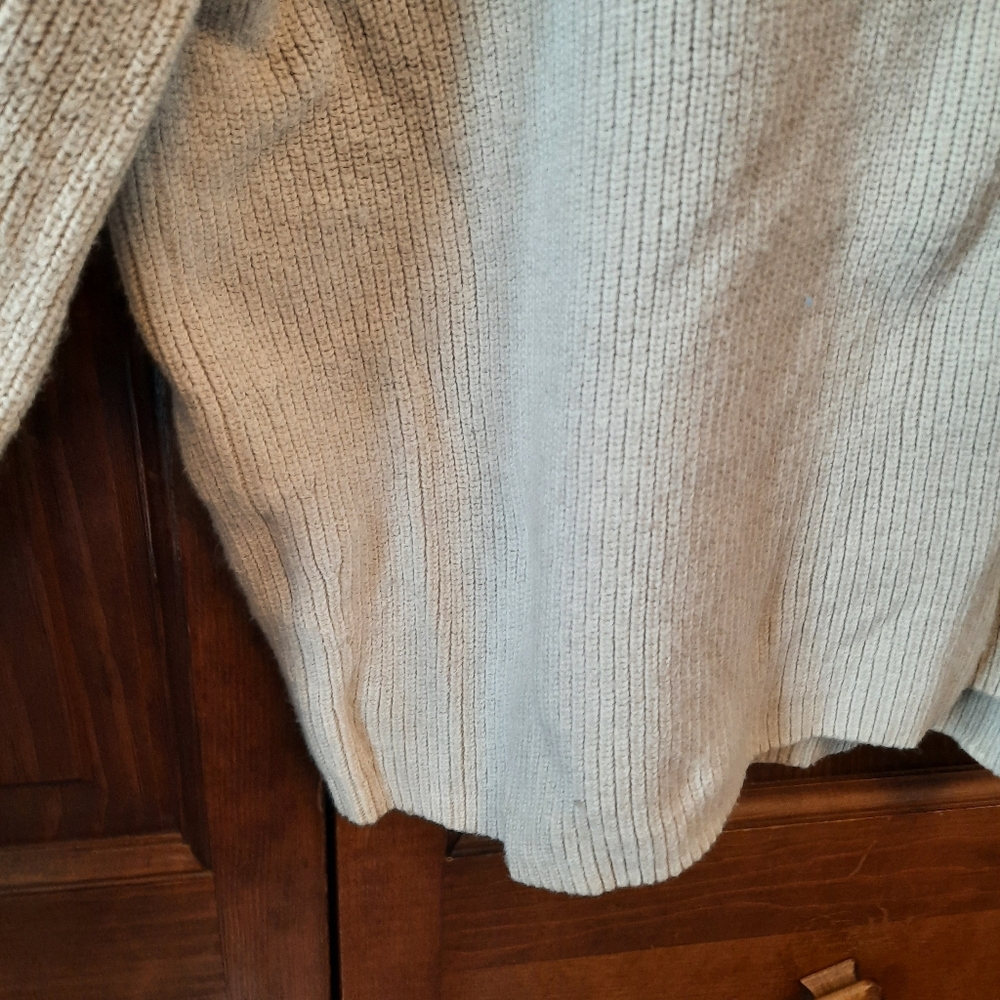 Lululemon Merino Wool Blend Ribbed Turtleneck Sweater Heathered Ivory Size 8 - Picture 8 of 13